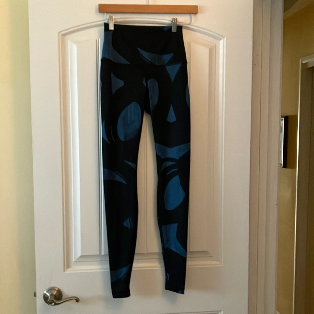 Geometric lululemon leggings